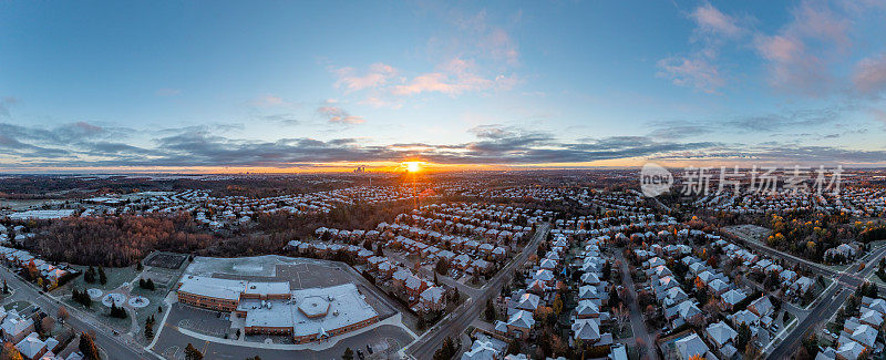 Rutherford road和Islinton Ave.的住宅小区鸟瞰图，Woodbridge, Vaughan，加拿大